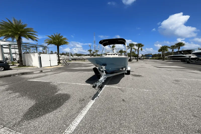 Slide: The Image of Boston Whaler 170 Montauk 2026 - 2