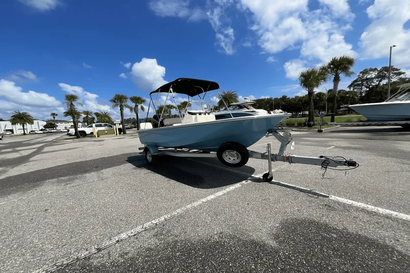 Slide: The Image of Boston Whaler 170 Montauk 2026 - 24