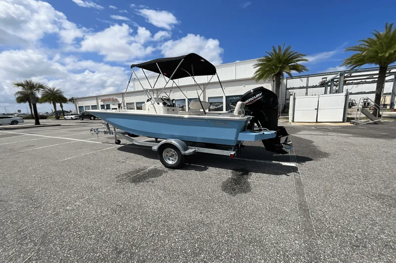 Slide: The Image of Boston Whaler 170 Montauk 2026 - 30