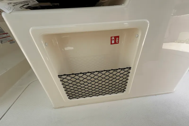 Slide: The Image of Grady-White Freedom 325 2026 - 18