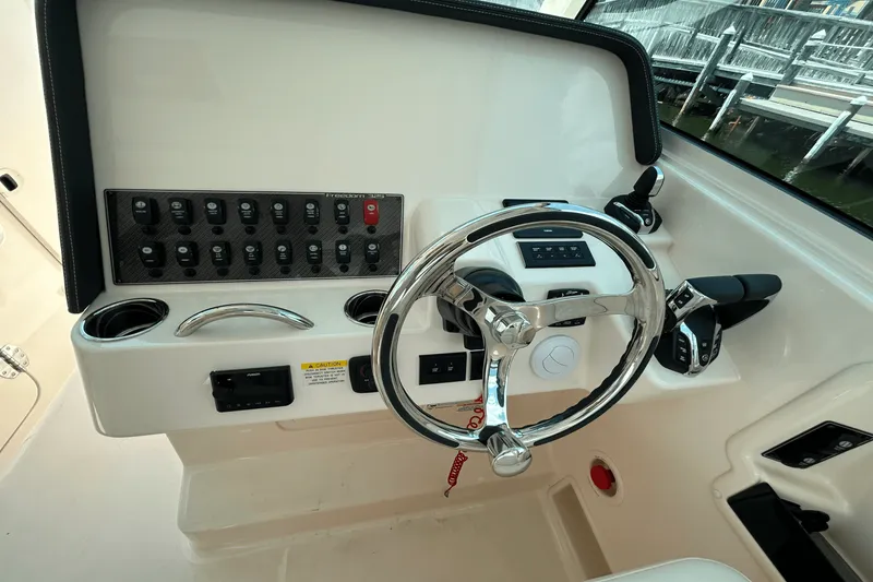 Slide: The Image of Grady-White Freedom 325 2026 - 20