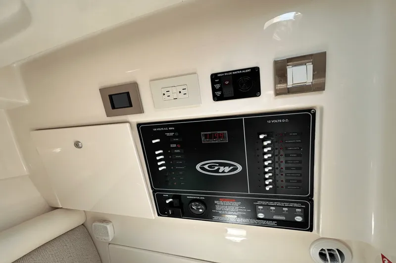 Slide: The Image of Grady-White Freedom 325 2026 - 26