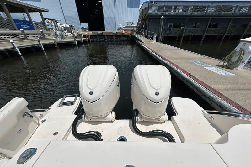 Slide: The Image of Grady-White Freedom 325 2026 - 31