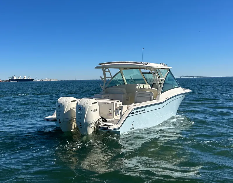 Slide: The Image of Grady-White Freedom 325 2026 - 4