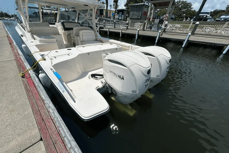 Slide: The Image of Grady-White Freedom 325 2026 - 8