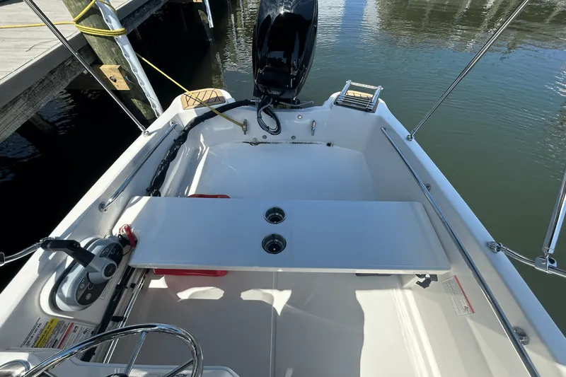 Slide: The Image of Boston Whaler 130 Super Sport 2026 - 5