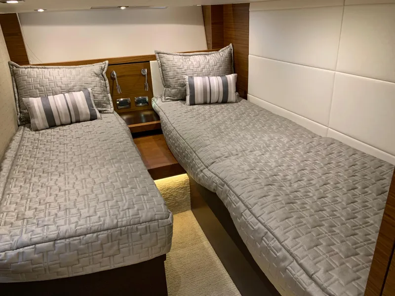 Slide: The Image of VIP/Guest stateroom - 32