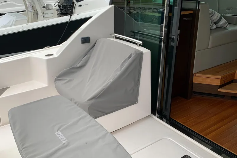 Slide: The Image of Port aft facing seat - 4