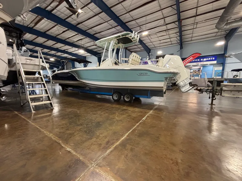 Slide: The Image of Boston Whaler 220 Dauntless 2026 - 5