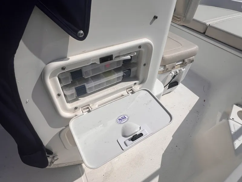 Slide: The Image of Boston Whaler 150 MONTAUK 2019 - 11