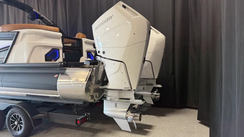 Slide: The Image of Premier 270INTRIGUE 2027 - 8