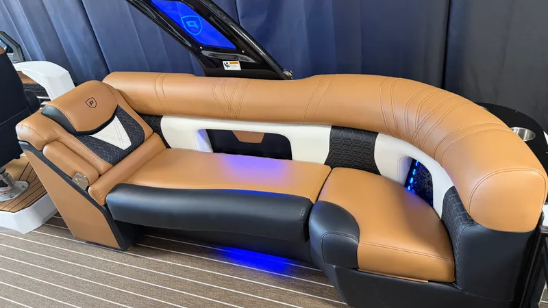 Slide: The Image of Premier 270INTRIGUE 2027 - 32