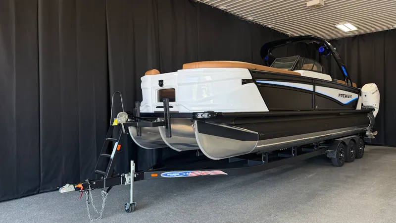 Slide: The Image of Premier 270INTRIGUE 2027 - 3