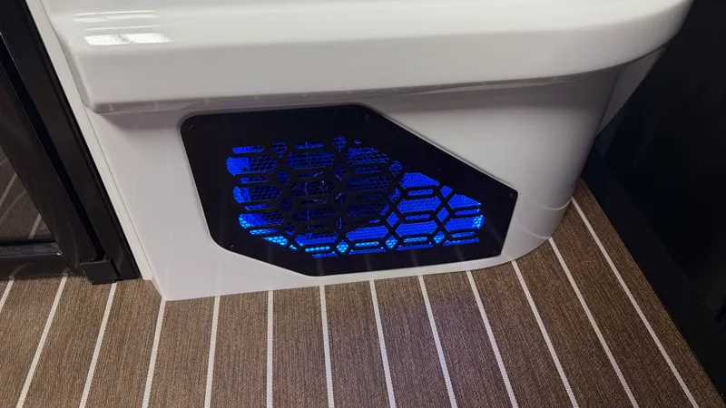 Slide: The Image of Premier 270INTRIGUE 2027 - 20