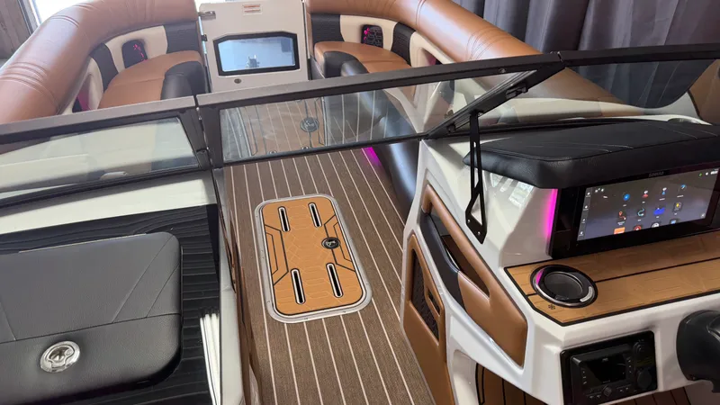 Slide: The Image of Premier 270INTRIGUE 2027 - 72