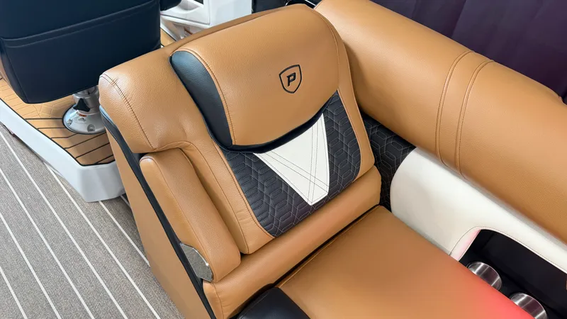Slide: The Image of Premier 270INTRIGUE 2027 - 40