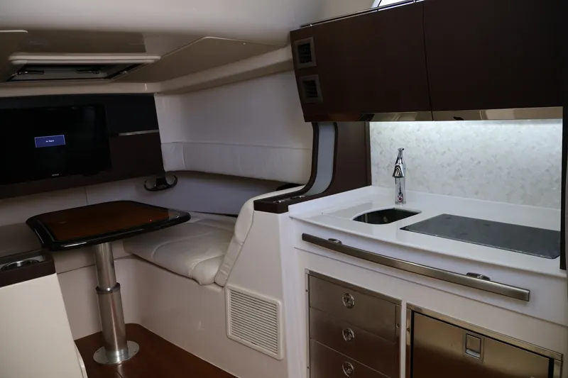 Slide: The Image of Grady-White 456 CANYON 2021 - 64