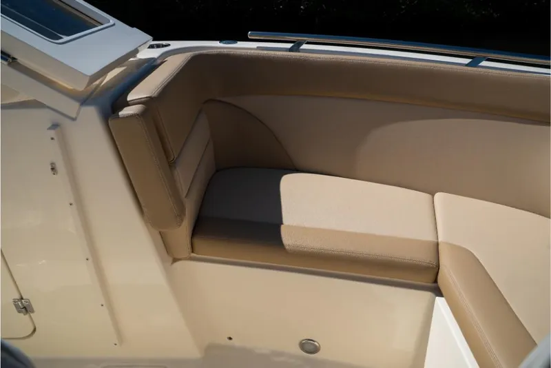 Slide: The Image of Scout 240 Dorado 2023 - 55