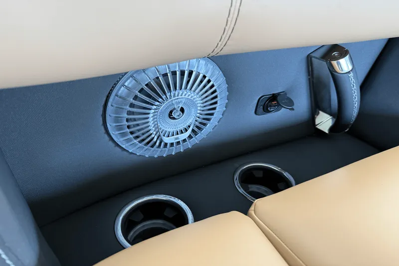 Slide: The Image of Barletta Lusso 23 UC 2026 - 23