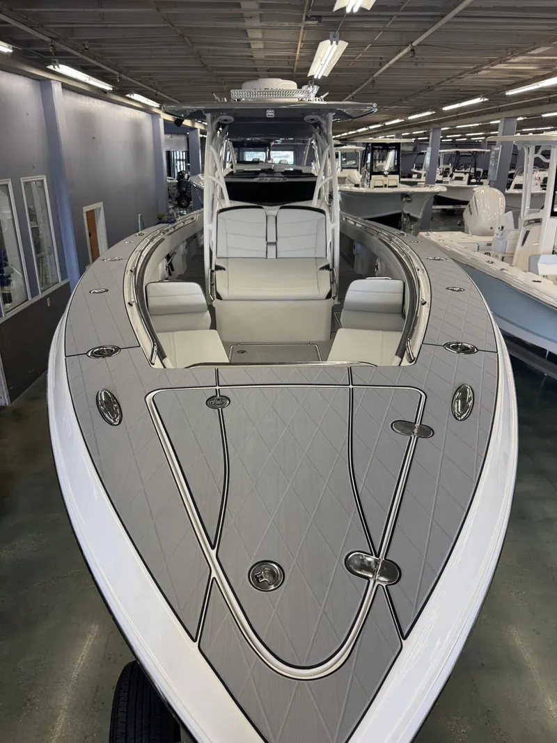 Slide: The Image of Nor-Tech 392 Super Fish 2026 - 10