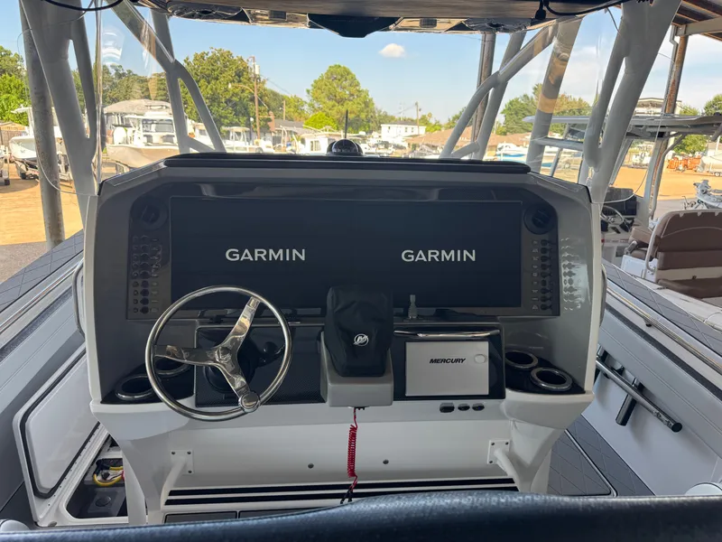 Slide: The Image of Nor-Tech 392 Super Fish 2026 - 43