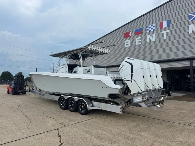 Slide: The Image of Nor-Tech 392 Super Fish 2026 - 5