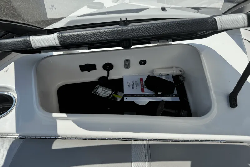 Slide: The Image of Malibu 21 VLX 2018 - 37