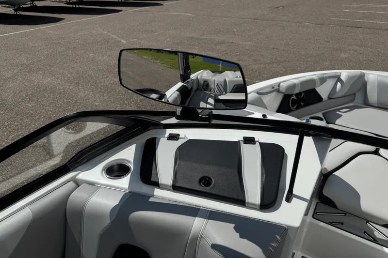 Slide: The Image of Malibu 21 VLX 2018 - 39