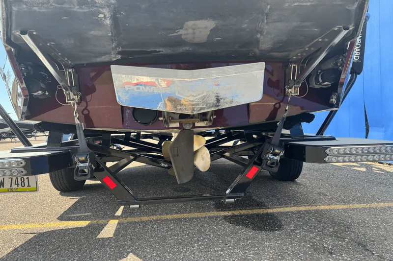 Slide: The Image of Malibu 21 VLX 2018 - 7