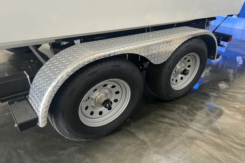 Slide: The Image of Sea Ray SLX 260 2026 - 33