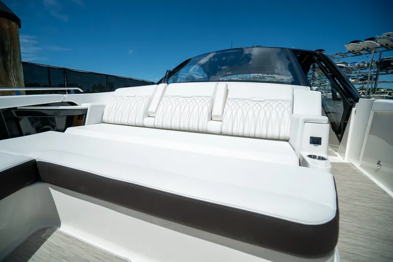 Slide: The Image of Sea Ray Sundancer 370 Outboard 2026 - 27