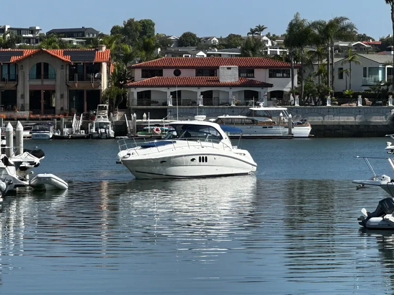 Slide: The Image of Sea Ray 38 Sundancer 2006 - 7