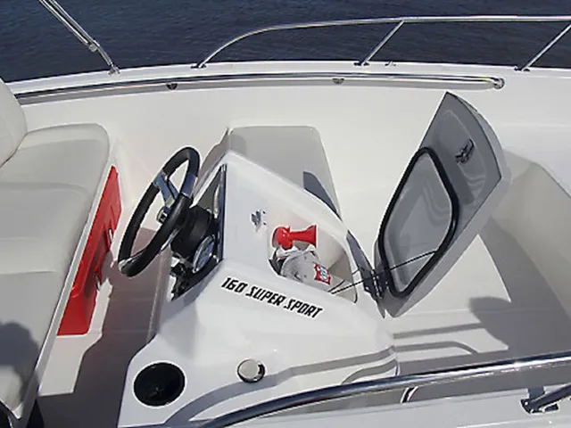 Slide: The Image of Boston Whaler 160 Super Sport 2027 - 4