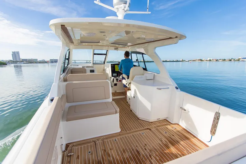 Slide: The Image of Manufacturer Provided Image - 4