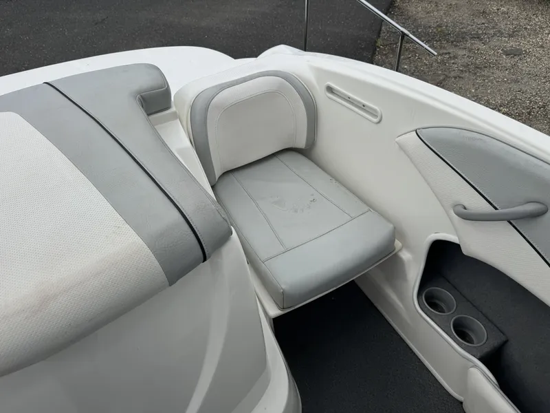 Slide: The Image of Bayliner 185 2011 - 5