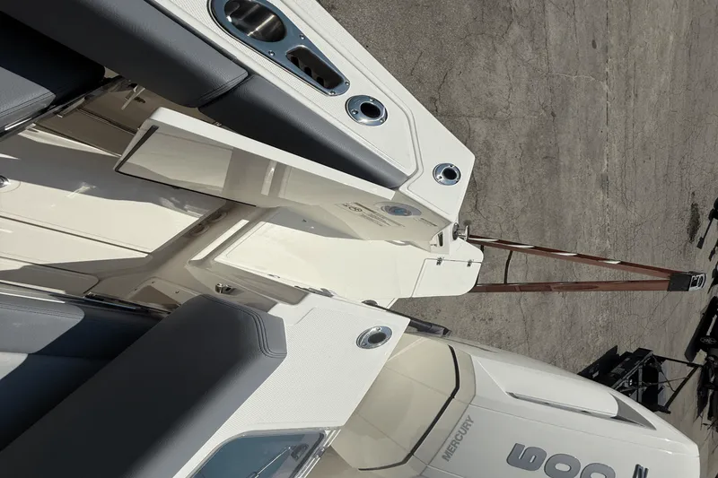 Slide: The Image of Boston Whaler 360 Outrage 2026 - 26