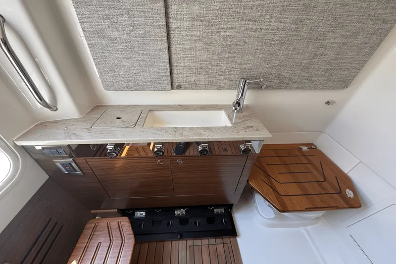 Slide: The Image of Boston Whaler 360 Outrage 2026 - 27