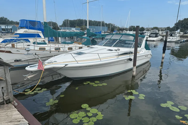 Slide: The Image of Sea Ray 330 SUNDANCER 1993 - 1