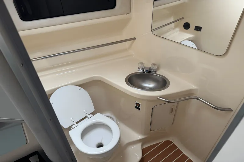 Slide: The Image of Sea Ray 330 SUNDANCER 1993 - 7