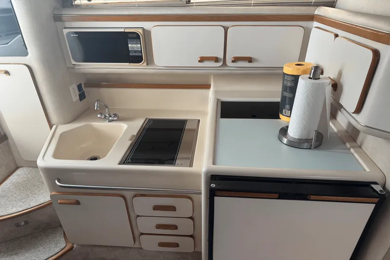 Slide: The Image of Sea Ray 330 SUNDANCER 1993 - 8