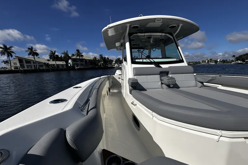 Slide: The Image of Boston Whaler 360 Outrage 2026 - 38