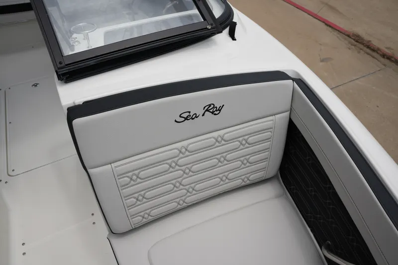 Slide: The Image of Sea Ray SPX 210 2027 - 22