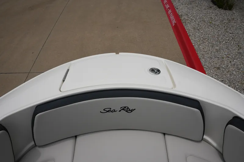 Slide: The Image of Sea Ray SPX 210 2027 - 23