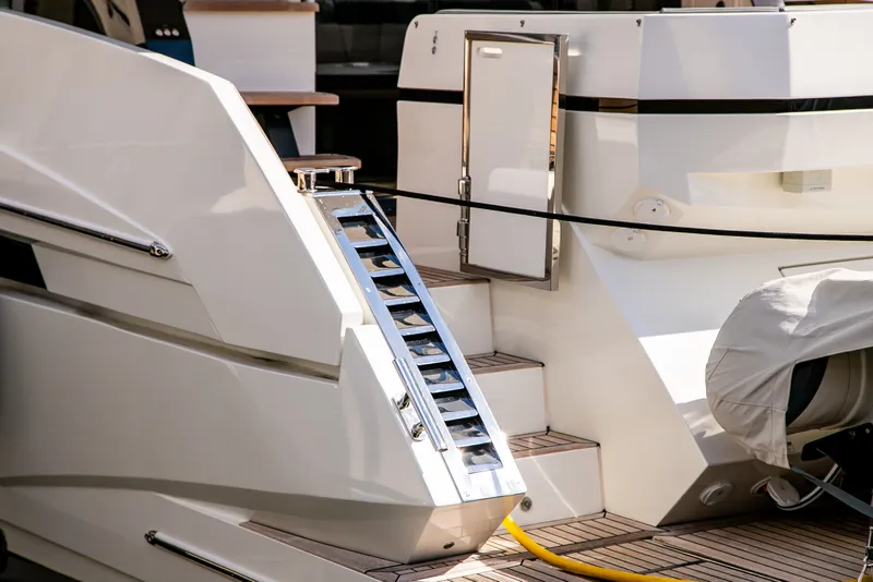 Slide: The Image of Galeon 470 SKY 2024 - 9