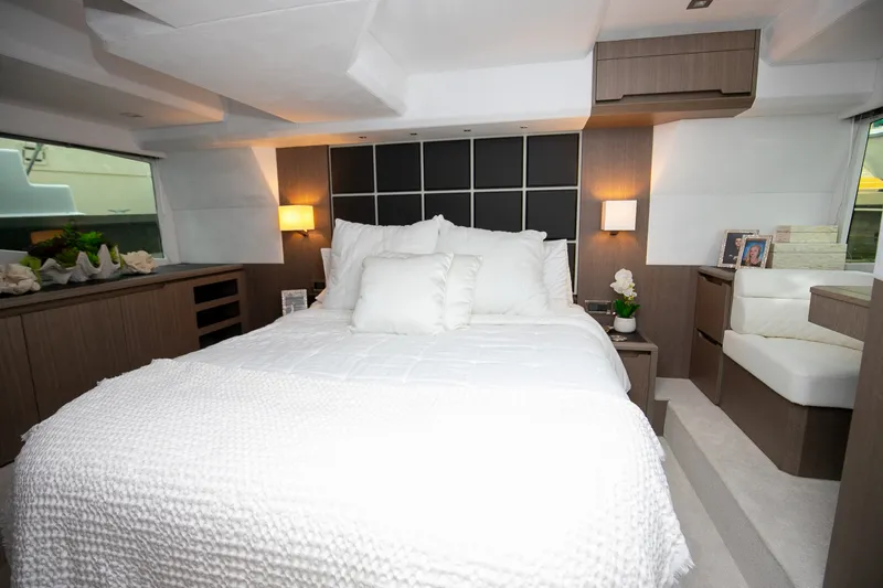 Slide: The Image of Galeon 470 SKY 2024 - 70