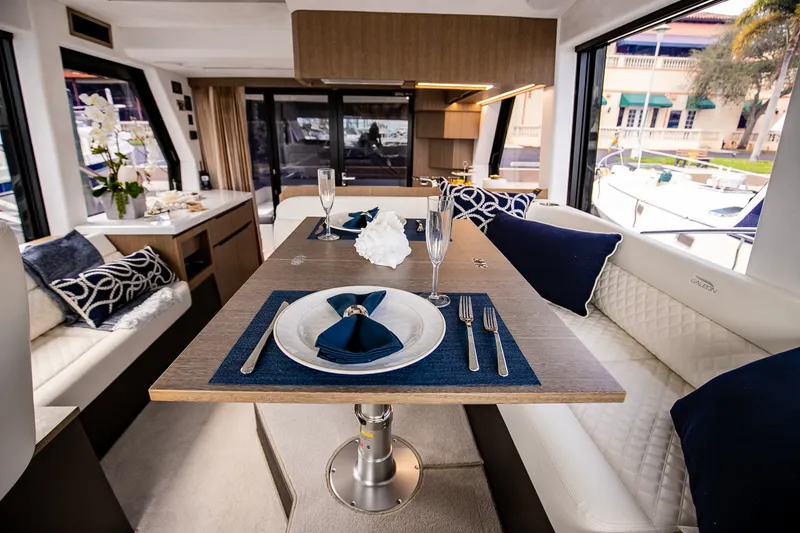 Slide: The Image of Galeon 470 SKY 2024 - 50