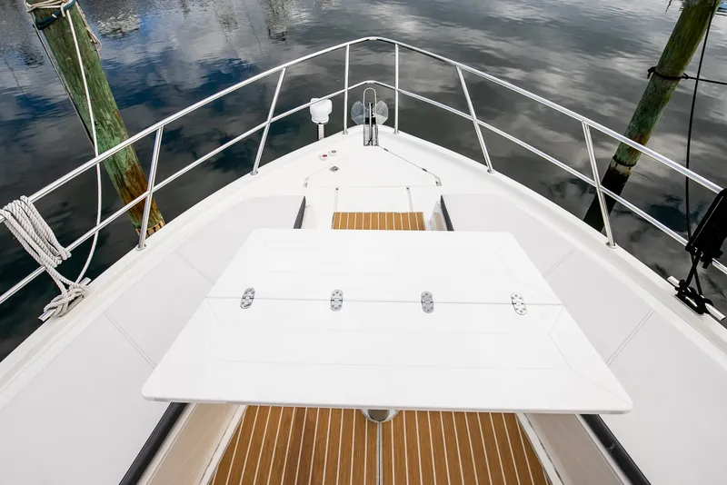 Slide: The Image of Galeon 470 SKY 2024 - 23