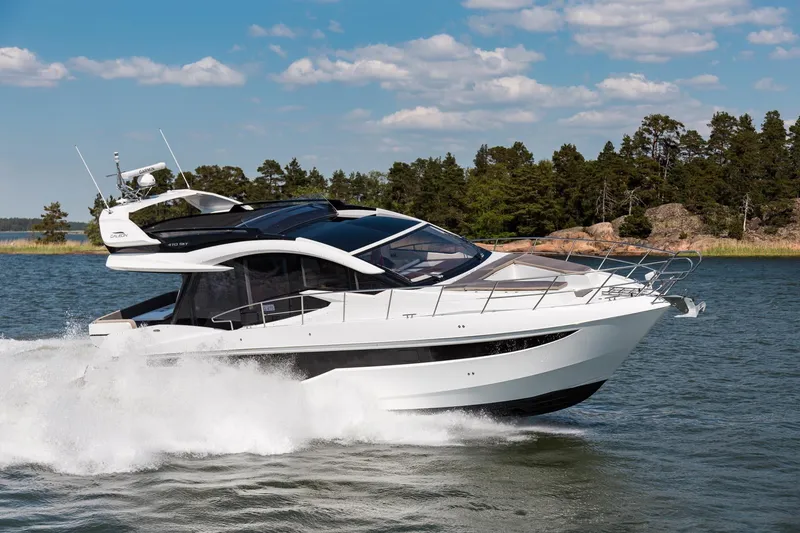 Slide: The Image of Galeon 470 SKY 2024 - 3