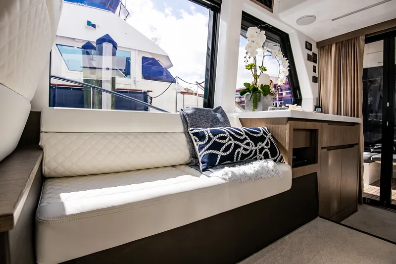 Slide: The Image of Galeon 470 SKY 2024 - 44