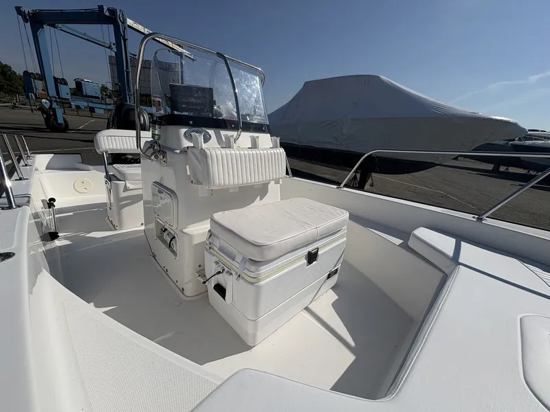 Slide: The Image of Boston Whaler 170 MONTAUK 2011 - 3